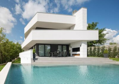 Villa white con piscina